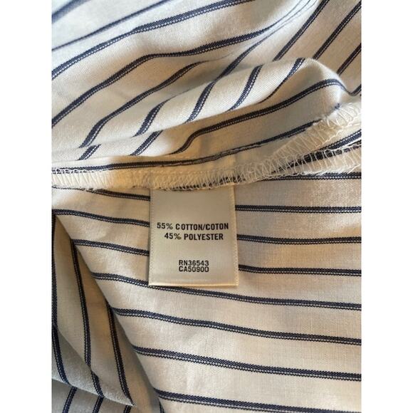 Van Heusen Womens Size Medium Blouse Blue &‎ White Pinstripe - Picture 5 of 5